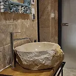 Ξενοδοχείο με διαμερίσματα Zlota Regalinda &