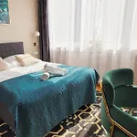Zlota Regalinda & Ξενοδοχείο με διαμερίσματα 3*