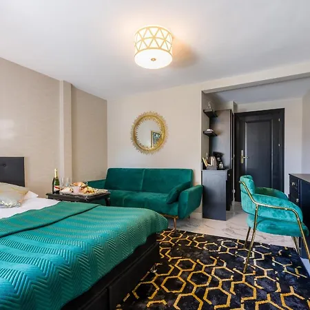 Zlota Regalinda & 3*
