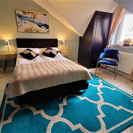 Zlota Regalinda & 3*