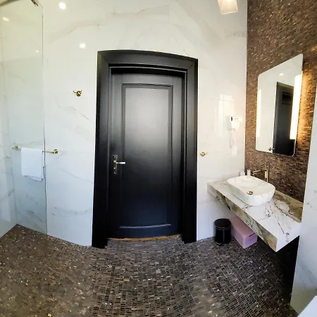 Zlota Regalinda & アパートホテル 3*