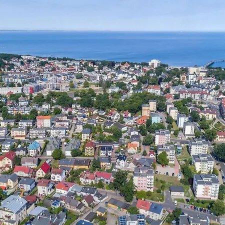 Zlota Regalinda & 3* ミエンジズドロイェ