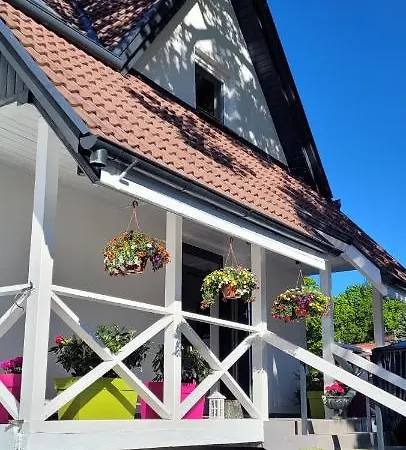 アパートホテル Zlota Regalinda & ミエンジズドロイェ