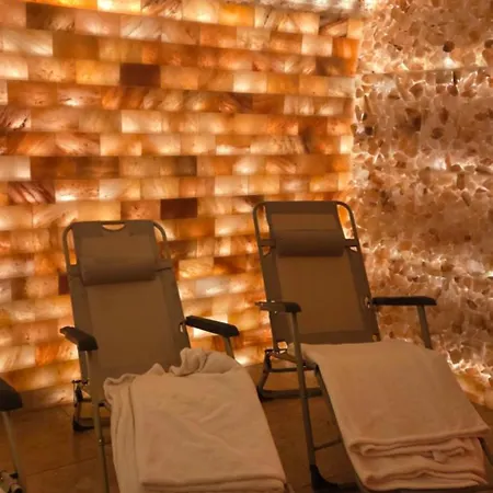 Zlota Regalinda & 3*